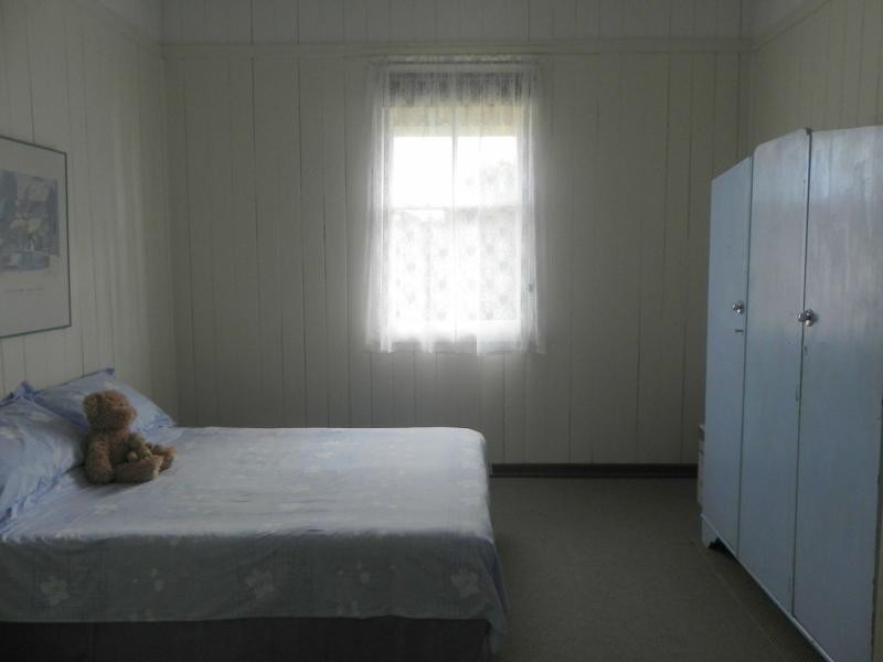 7 THOMPSON ROAD, Childers QLD 4660