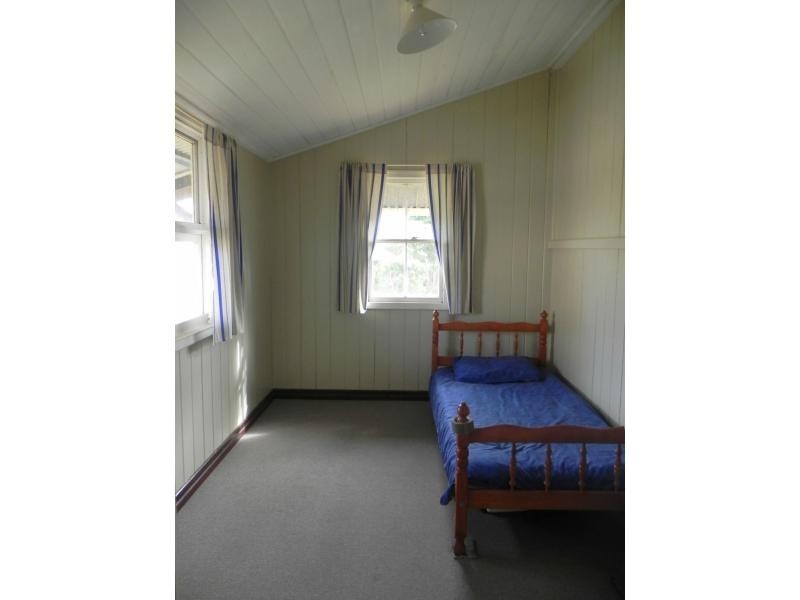 7 THOMPSON ROAD, Childers QLD 4660