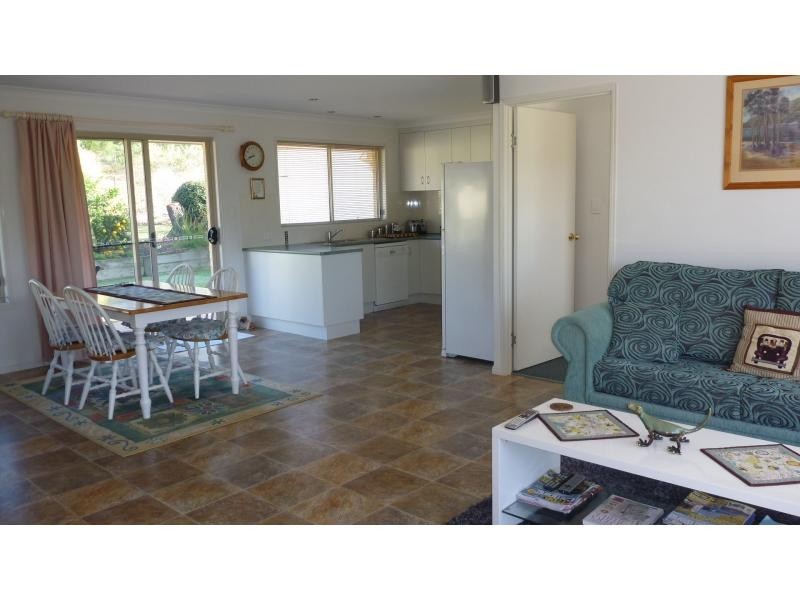 6 Cockatoo Court, Apple Tree Creek QLD 4660