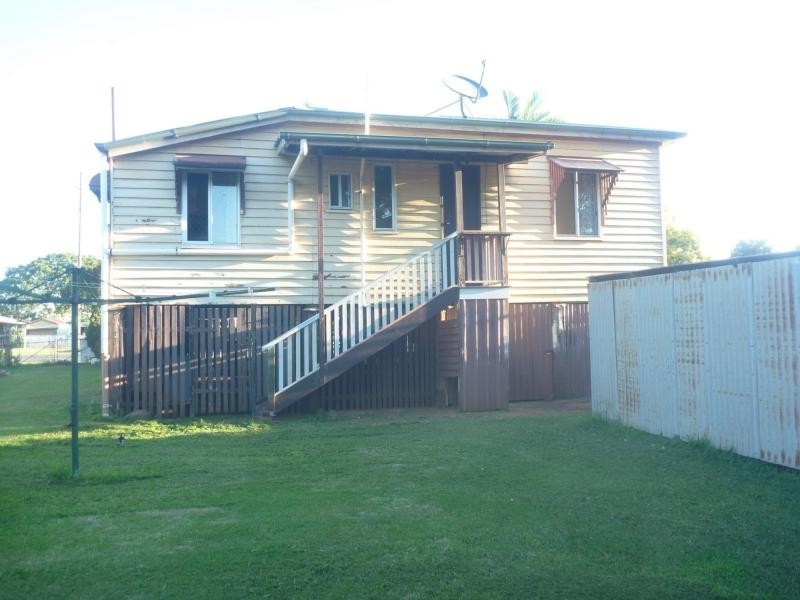 5 Churchill Street, Childers QLD 4660