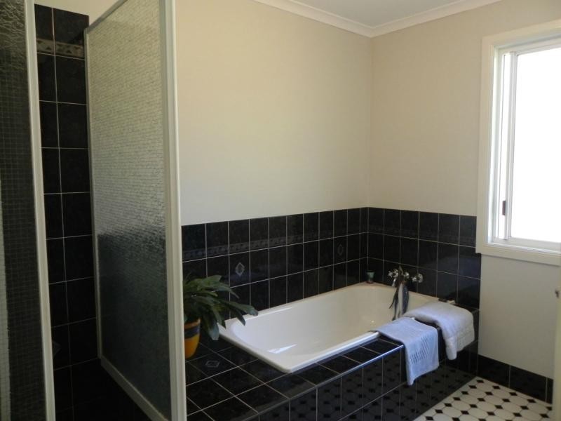 60 Gregory Drive, Redridge QLD 4660