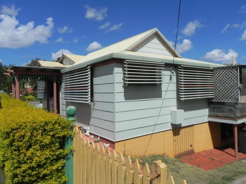 24 Ridgway Street, Childers QLD 4660