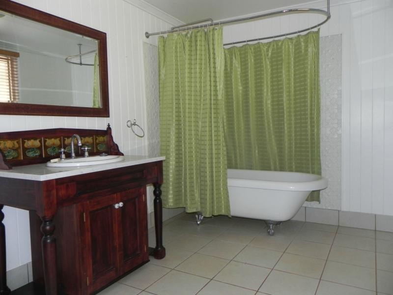 149 Thompson Road, Childers QLD 4660
