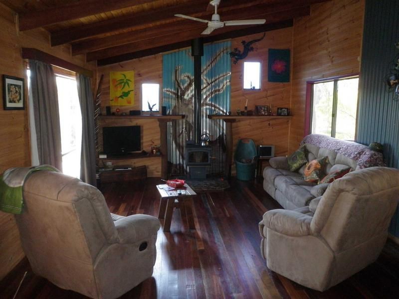 26 Lakeview Drive, Gin Gin QLD 4671