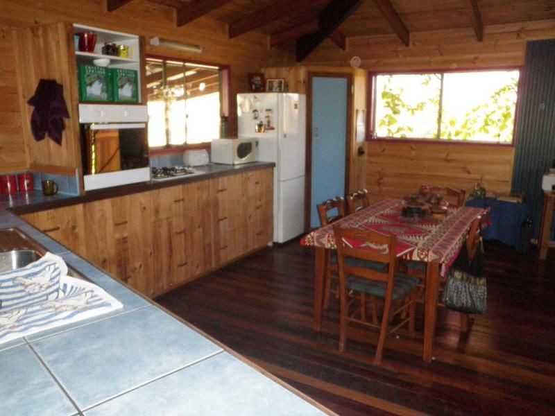 26 Lakeview Drive, Gin Gin QLD 4671