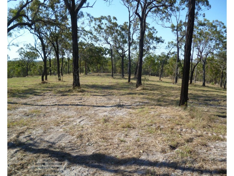 553 BERRIES Road, Kullogum QLD 4660