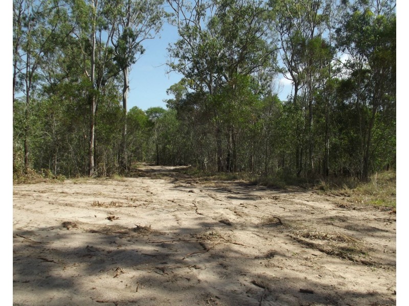 553 BERRIES Road, Kullogum QLD 4660