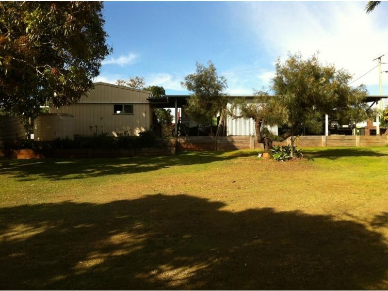 16 Queen Street, Cordalba QLD 4660