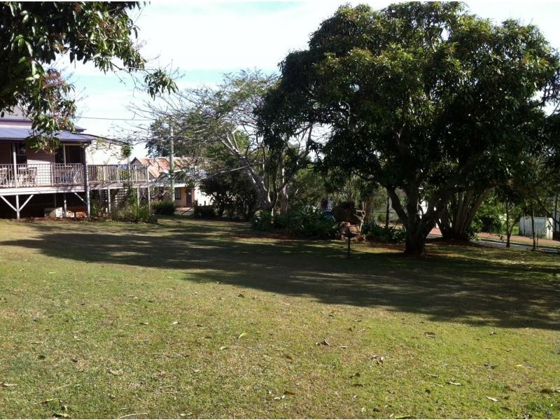 16 Queen Street, Cordalba QLD 4660