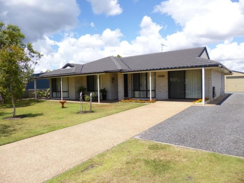 2 Sunset Avenue, Woodgate QLD 4660