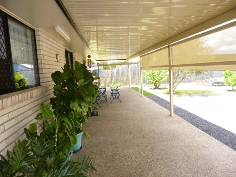 2 Sunset Avenue, Woodgate QLD 4660