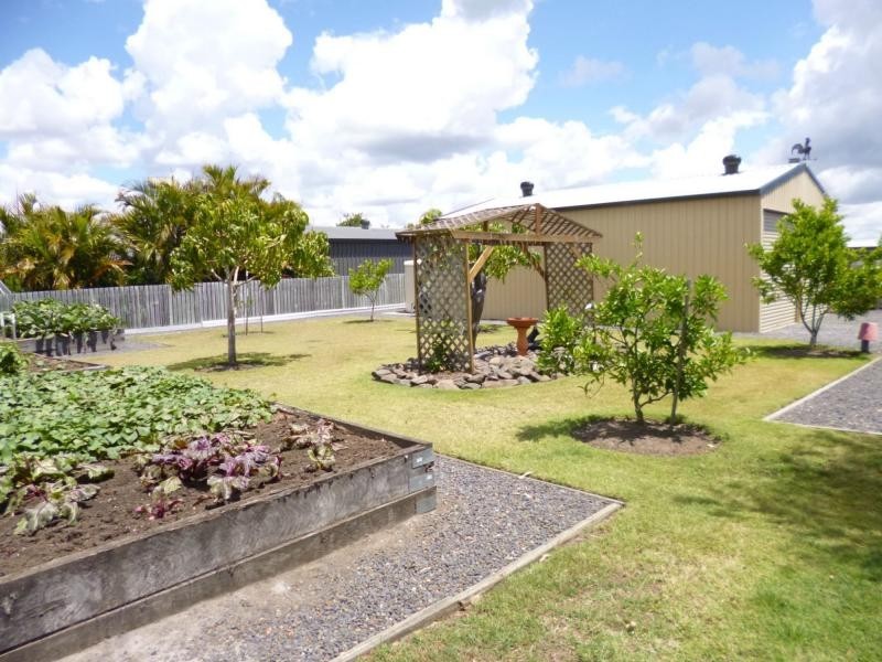2 Sunset Avenue, Woodgate QLD 4660