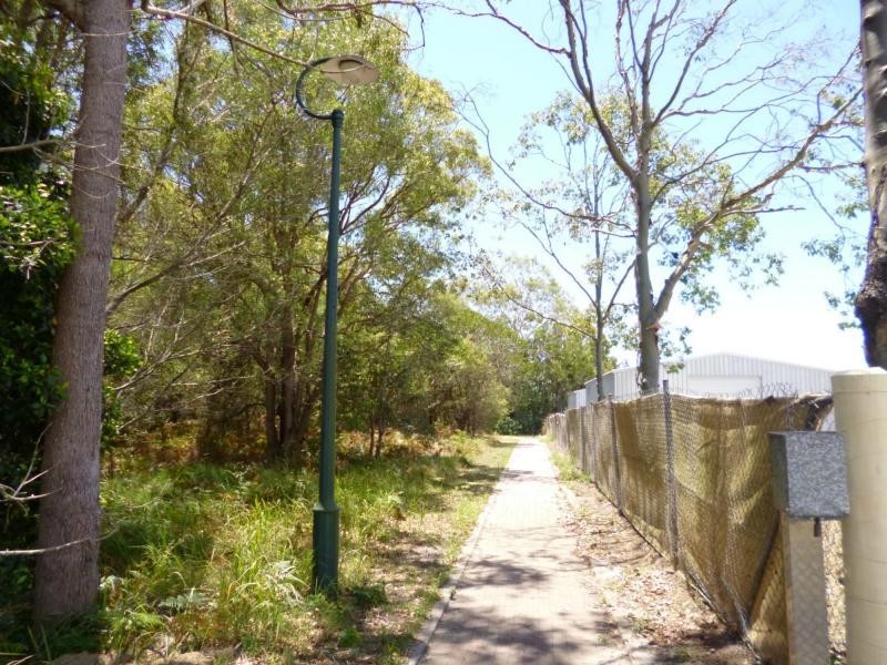 2 Sunset Avenue, Woodgate QLD 4660