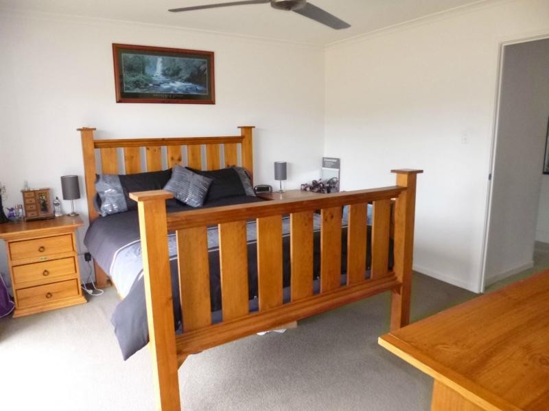 27 Yalla Lane, Redridge QLD 4660
