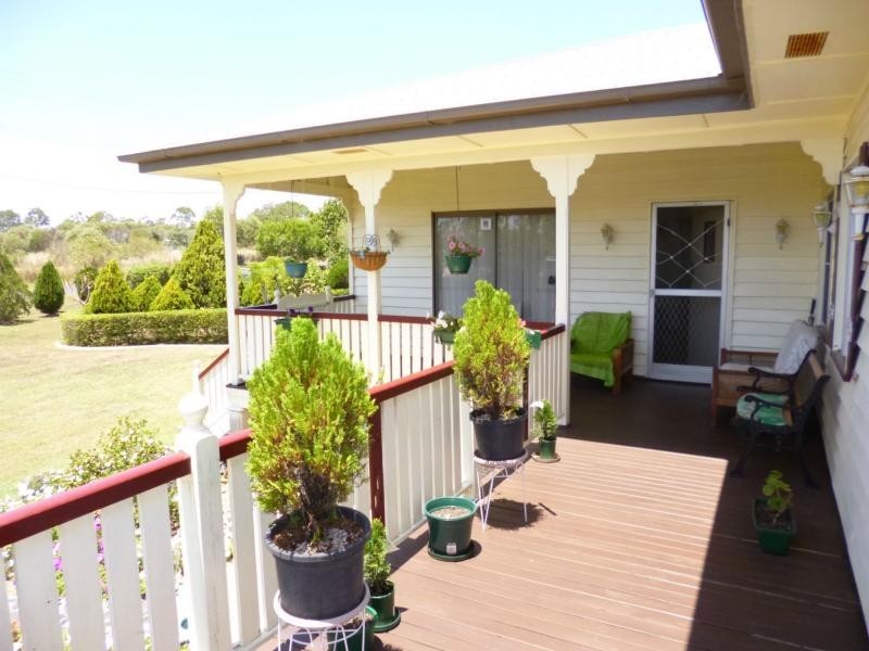 84 Redridge Crescent, Redridge QLD 4660
