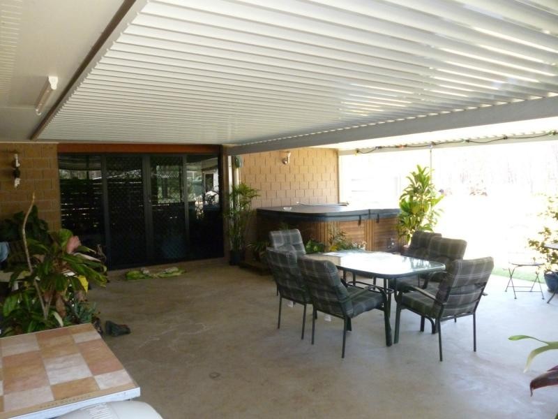 34 OAKVIEW Drive, Redridge QLD 4660