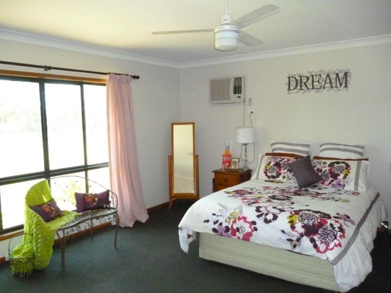 34 OAKVIEW Drive, Redridge QLD 4660