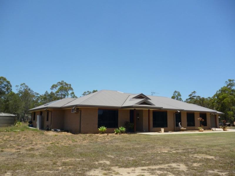 34 OAKVIEW Drive, Redridge QLD 4660