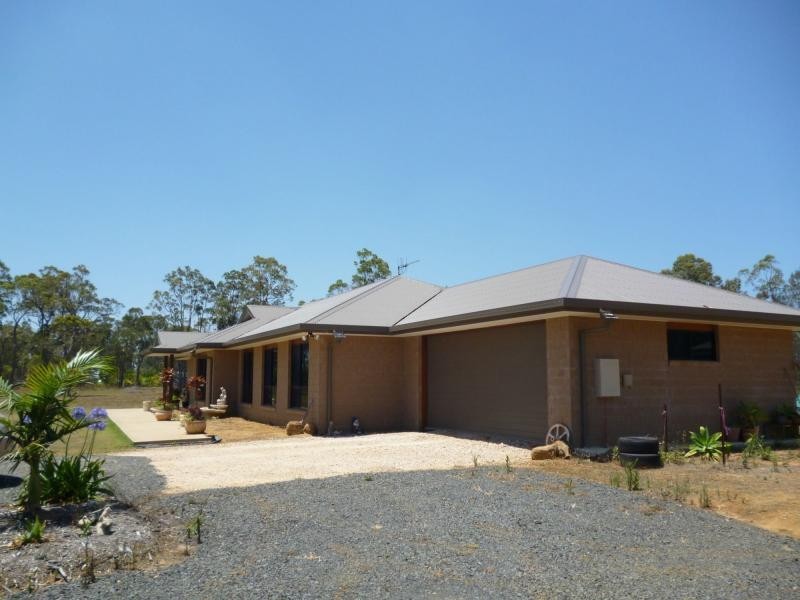 34 OAKVIEW Drive, Redridge QLD 4660