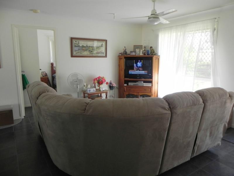 8 Wallace Street, Apple Tree Creek QLD 4660