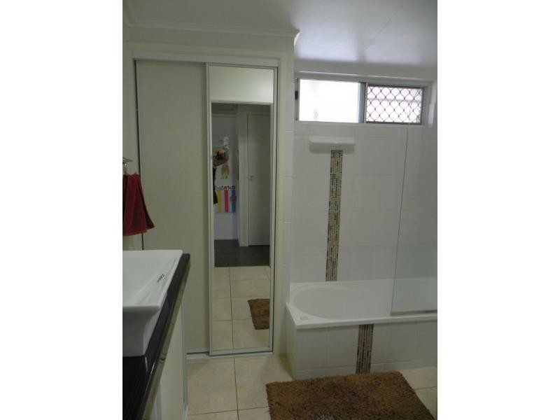 34 North Street, Childers QLD 4660