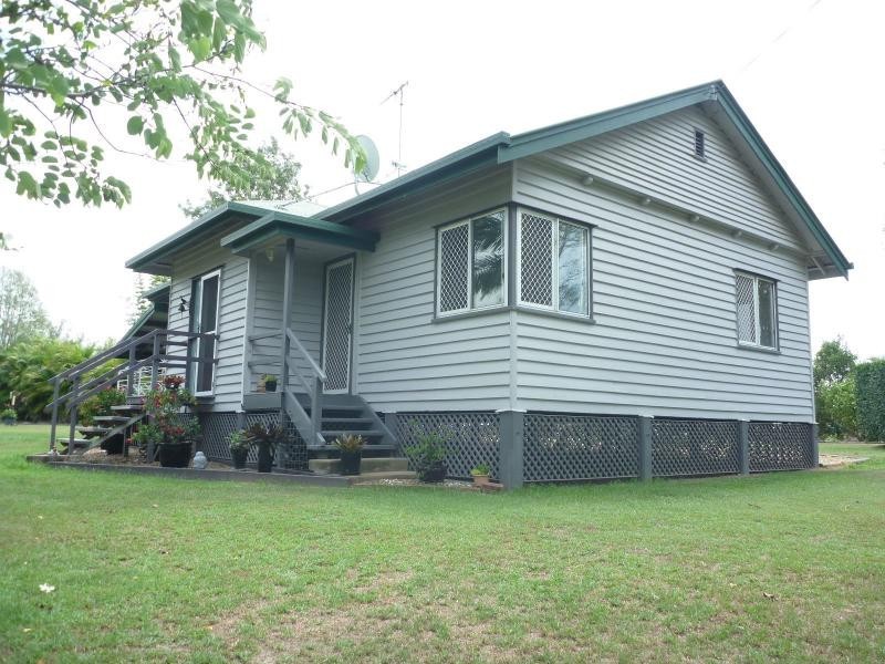40 Palm Springs Drive, Calavos QLD 4670