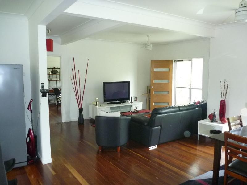 40 Palm Springs Drive, Calavos QLD 4670