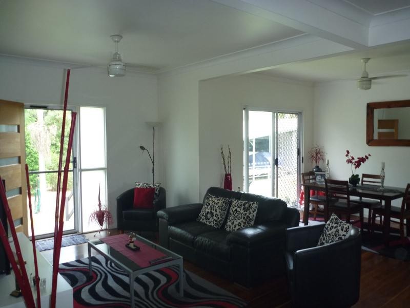 40 Palm Springs Drive, Calavos QLD 4670