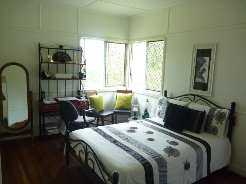 40 Palm Springs Drive, Calavos QLD 4670