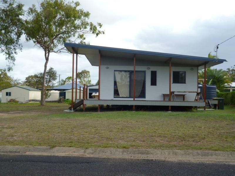 27 STELEY Street, Buxton QLD 4660