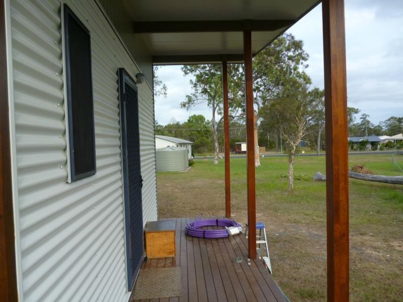 27 STELEY Street, Buxton QLD 4660