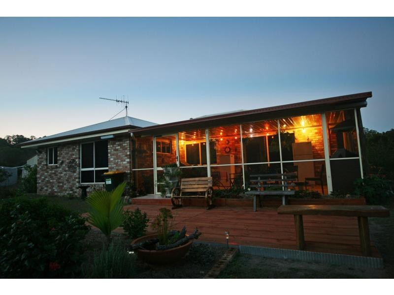 59 LAKEVIEW Drive, Apple Tree Creek QLD 4660