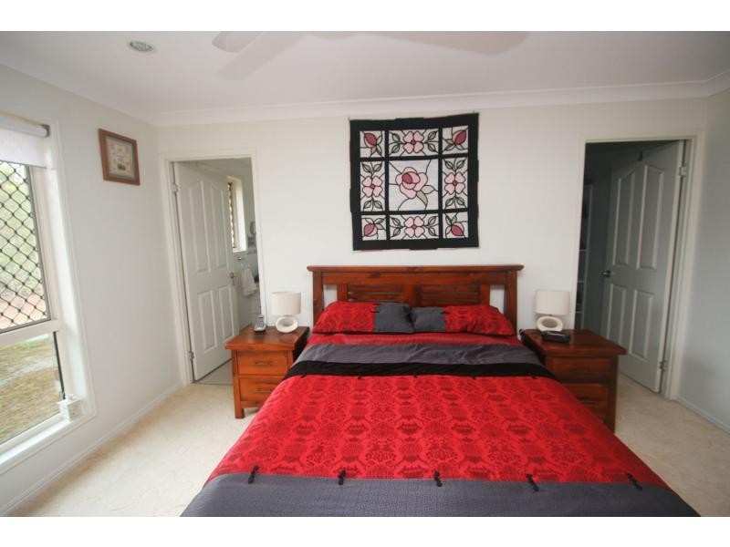 59 LAKEVIEW Drive, Apple Tree Creek QLD 4660