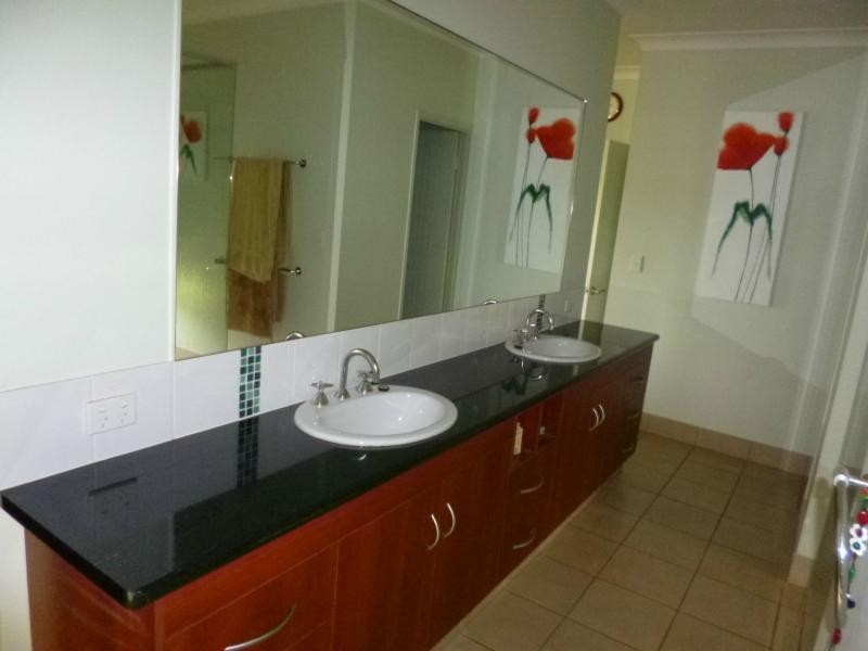 Abington QLD 4660