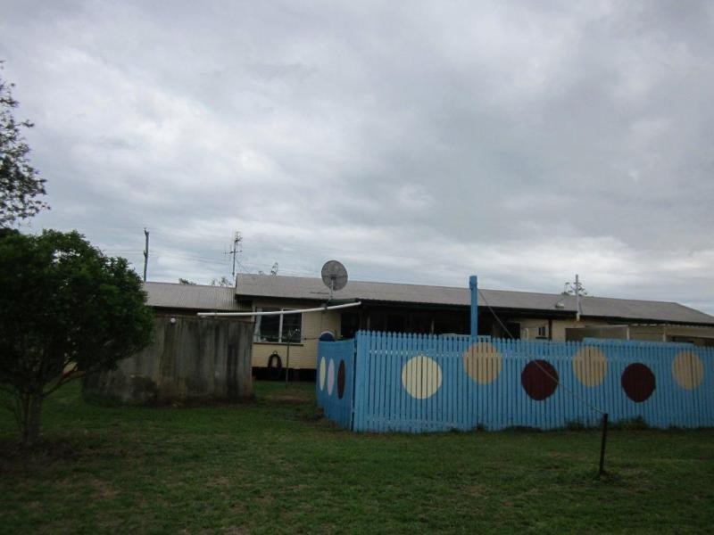 Coalstoun Lakes QLD 4621