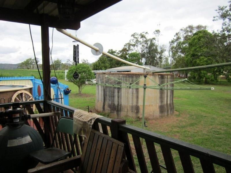 Coalstoun Lakes QLD 4621