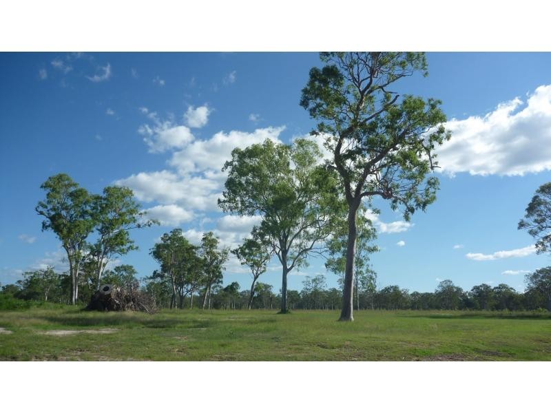 12 Green Court, Buxton QLD 4660