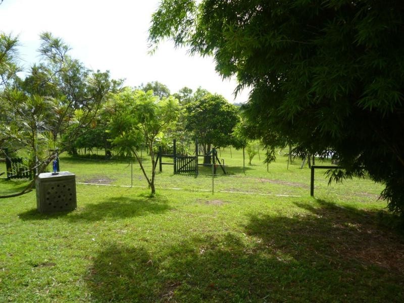 Coalstoun Lakes QLD 4621