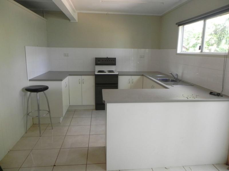 7 Stewart Street, Childers QLD 4660