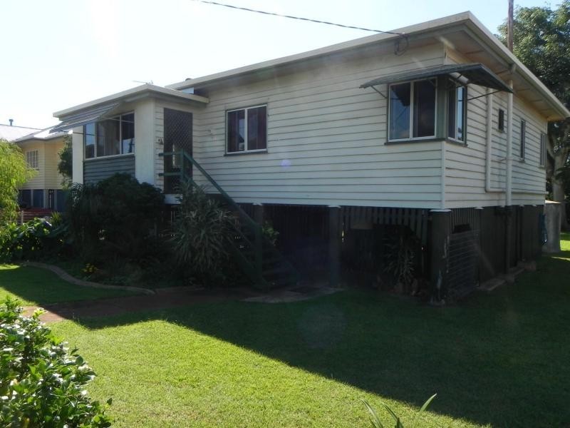 17 West Street, Childers QLD 4660