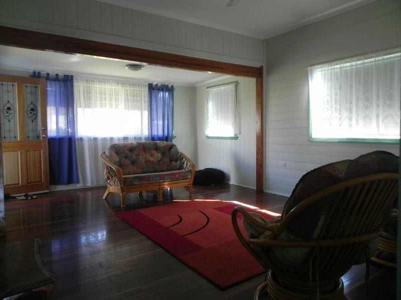 17 West Street, Childers QLD 4660