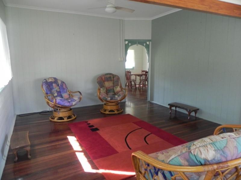 17 West Street, Childers QLD 4660