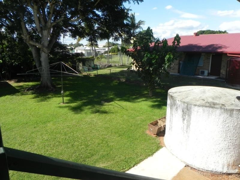 17 West Street, Childers QLD 4660