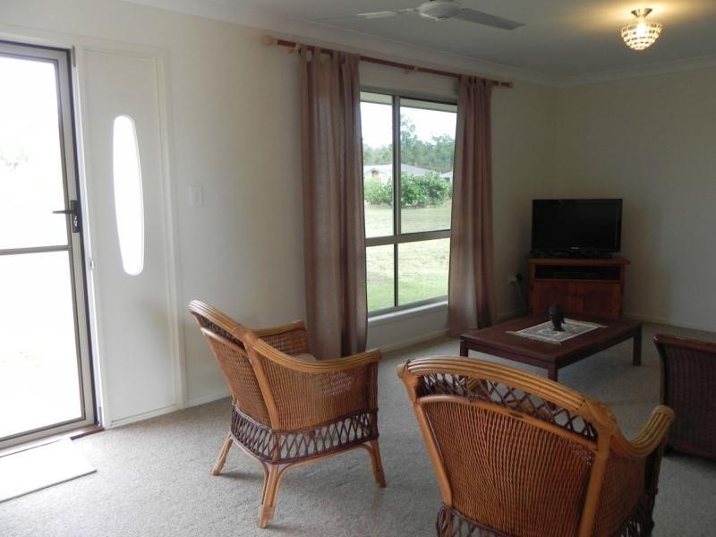 10 Rhythm Rise, Redridge QLD 4660