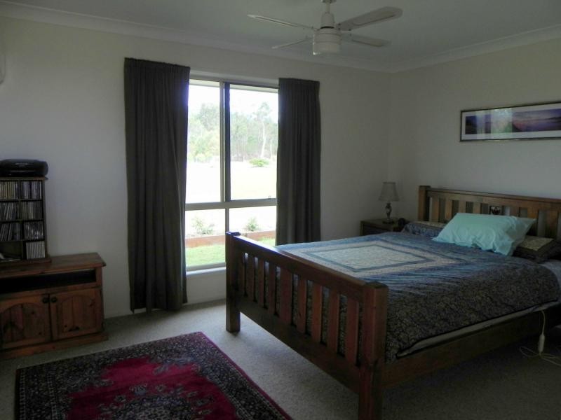 10 Rhythm Rise, Redridge QLD 4660