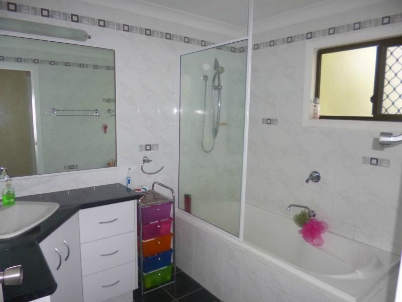 9 Delaney Court, Childers QLD 4660