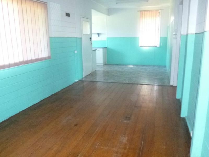 174 Churchill Street, Childers QLD 4660