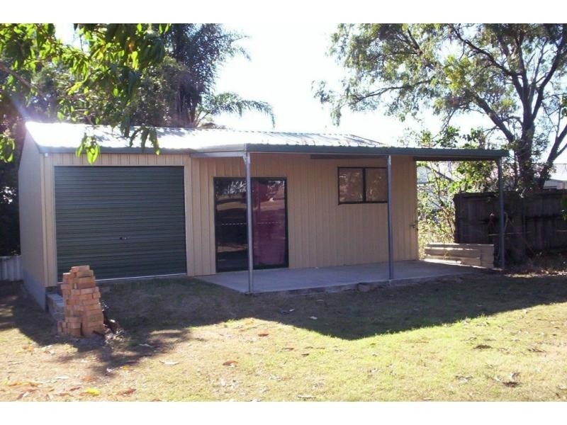 2 Gloucester Street, Biggenden QLD 4621
