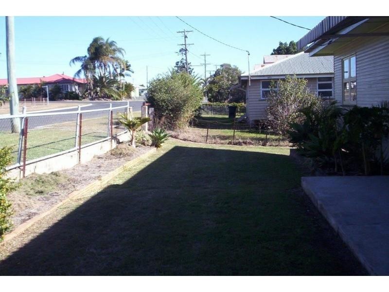 2 Gloucester Street, Biggenden QLD 4621