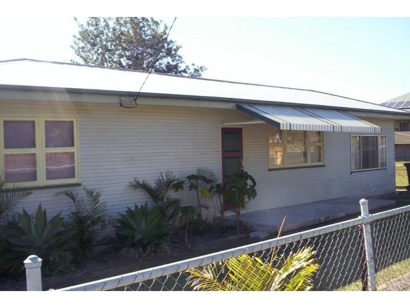 2 Gloucester Street, Biggenden QLD 4621